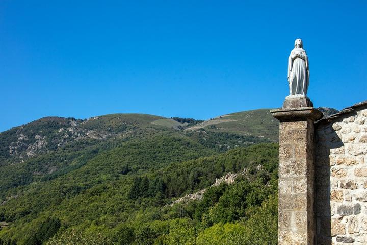 Montpezat-sous-Bauzon - Le Calvaire 3 ©sourcesetvolcans Montpezat-sous-Bauzon - Le Calvaire 3 ©sourcesetvolcans