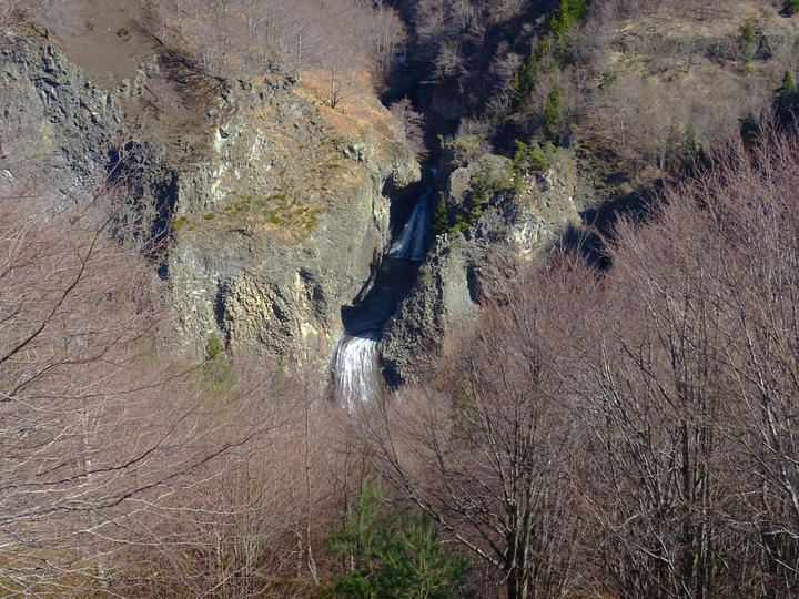 Péreyres - Vue sur les cascades du Ray Pic depuis le belvédère- ©Maeva-lopez ©OTASV