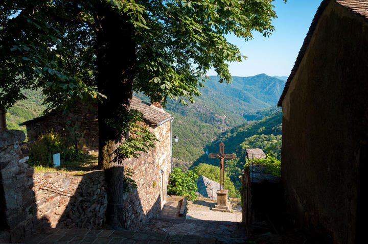 GTA VTT Thines dans le village vue sur la vallée de la Thines