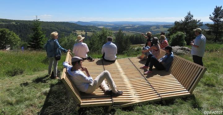 Ligne de partage des eaux Le mobilier - Œuvre de Eric Benque