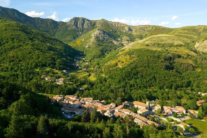 Montpezat-sous-Bauzon - Vue générale Montpezat-sous-Bauzon - Vue générale