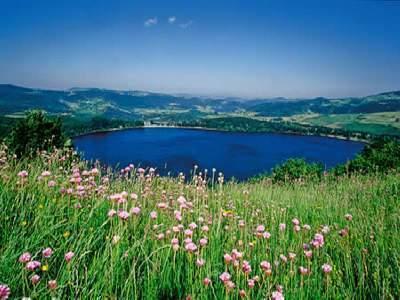 Le Lac d'Issarlès